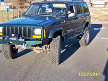 )1 Jeep Cherokee Sport