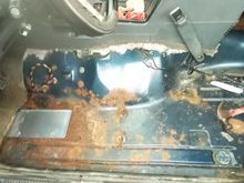88 Cherokee 
I'm not putting carpet back in it. Thinking about using roof flashing to fix it.