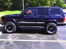 2" lift on 31's after a wash :)