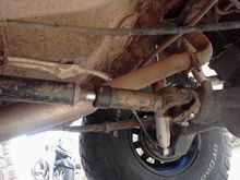 what is with the u-bolts on the yoke? that can't be right...