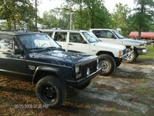 my jeep with 3.5 lift up front and 31x9.50 his jeep with 3.5 up front and 5 in back with 35s and dodge with 36 12.50 tsls no lift fender trimming