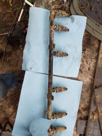 Dirty rail and old injectors