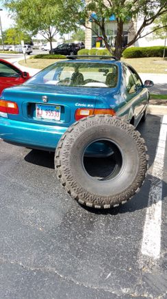 Almost new 35x12.50x15 TSL Super Swamper. Unfortunately with a DOT from 2000