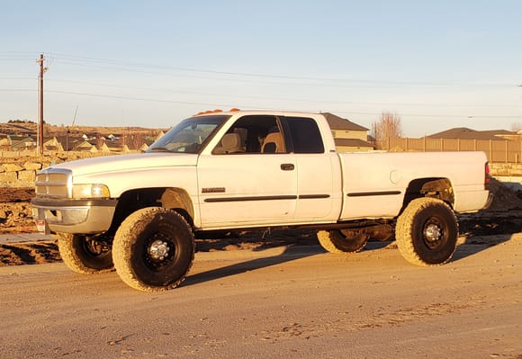 37s look good on the truck. Figured id burn these up on the truck while im gathering wheel fab stuff. I think theyre to big for the jeep i dont want to loose to much of the 4.88 to that much tire. 4.88 33s feels perfect on the trails 35 probly will to