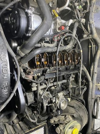 Looks like the intake is black can’t find a gasket not leaking 