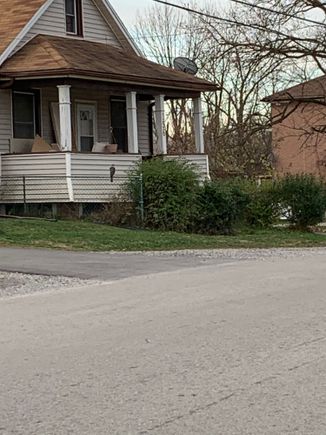 It distance makes the photo a little blurry