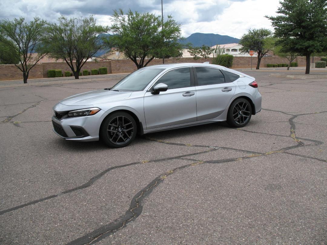 Wheels and Tires/Axles - NEW CAR TAKE-OFF - Wheel/Tire Set – from 2024 HONDA CIVIC SPORT TOURING Hatchback - Used - All Years  All Models - Sierra Vista, AZ 85650, United States