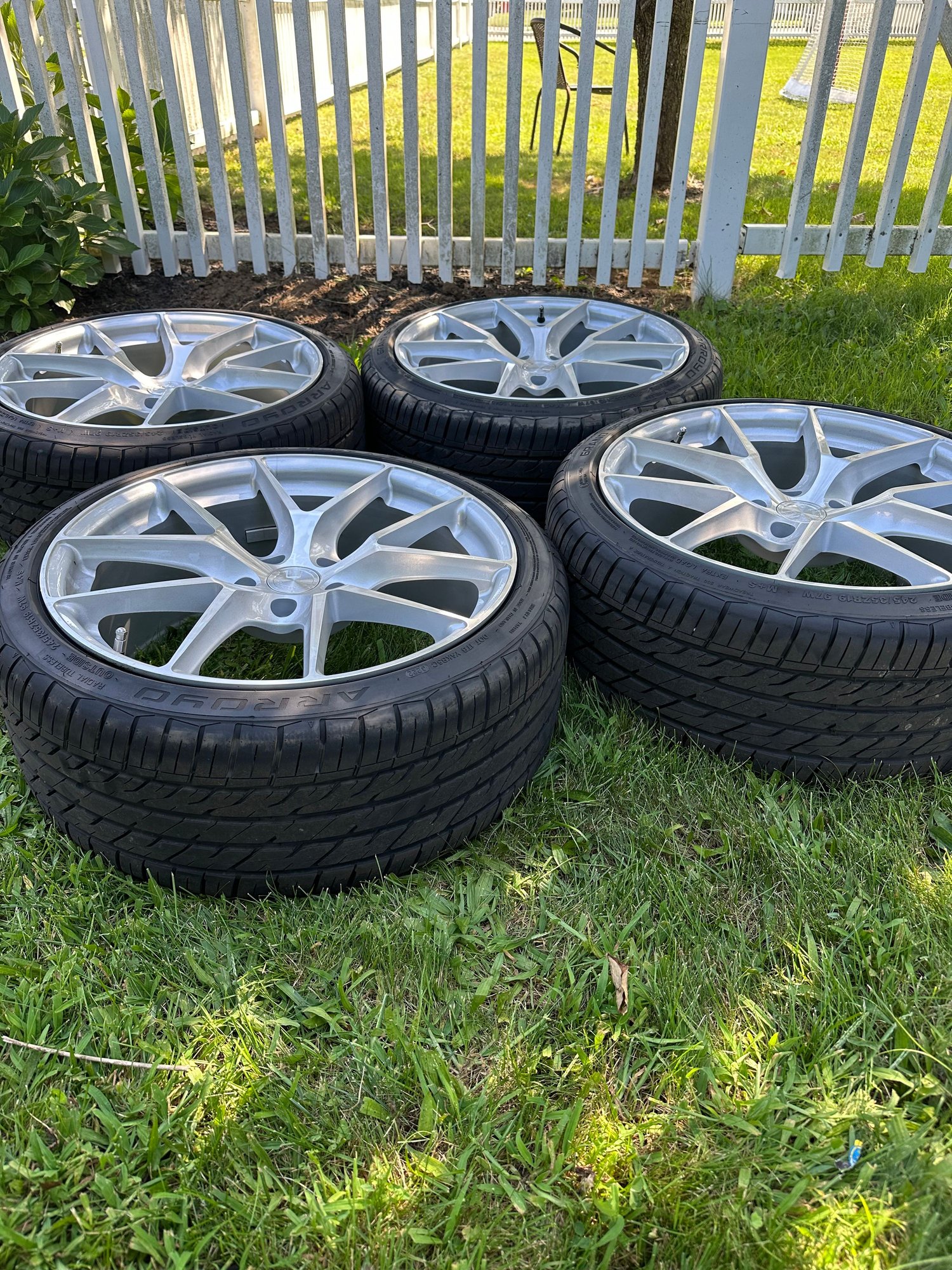 Wheels and Tires/Axles - 19 Inch Wheels and Tires - Used - 2022 to 2023 Honda Civic - Wayne, NJ 07470, United States