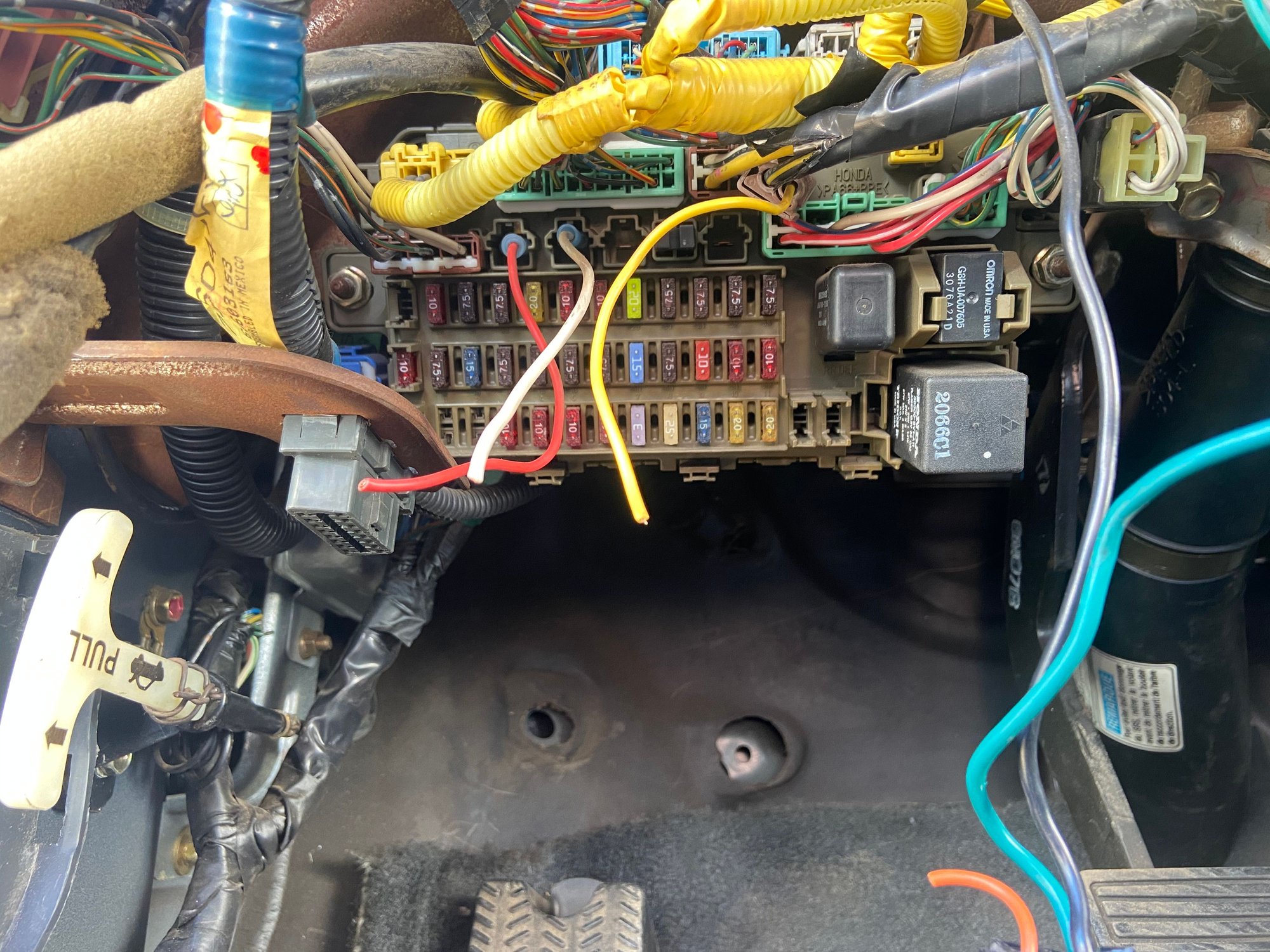 96 Civic Power mirror adjust switch activates door lock Honda Civic