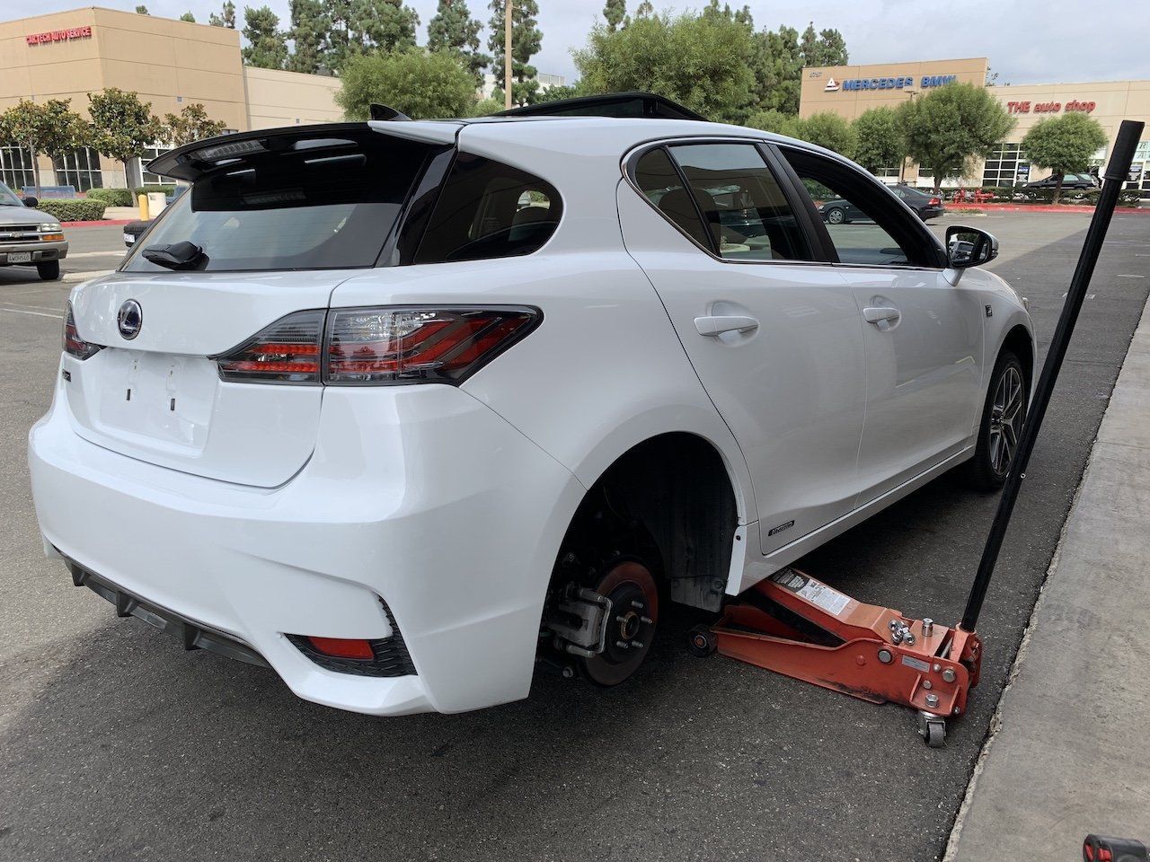 Installed Lexus CT200h 17 wheels and 205/50/17 tires