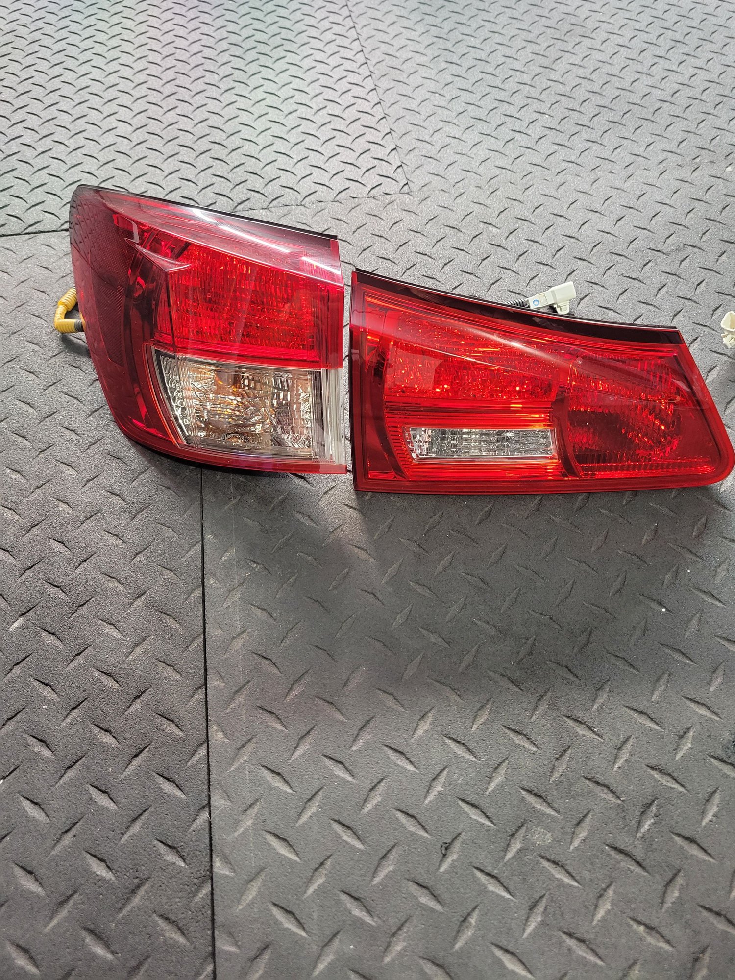 Lights - IS-F taillights - Used - 2008 to 2014 Lexus IS F - 2006 to 2013 Lexus IS250 - 2006 to 2013 Lexus IS350 - Phoenix, AZ 85041, United States