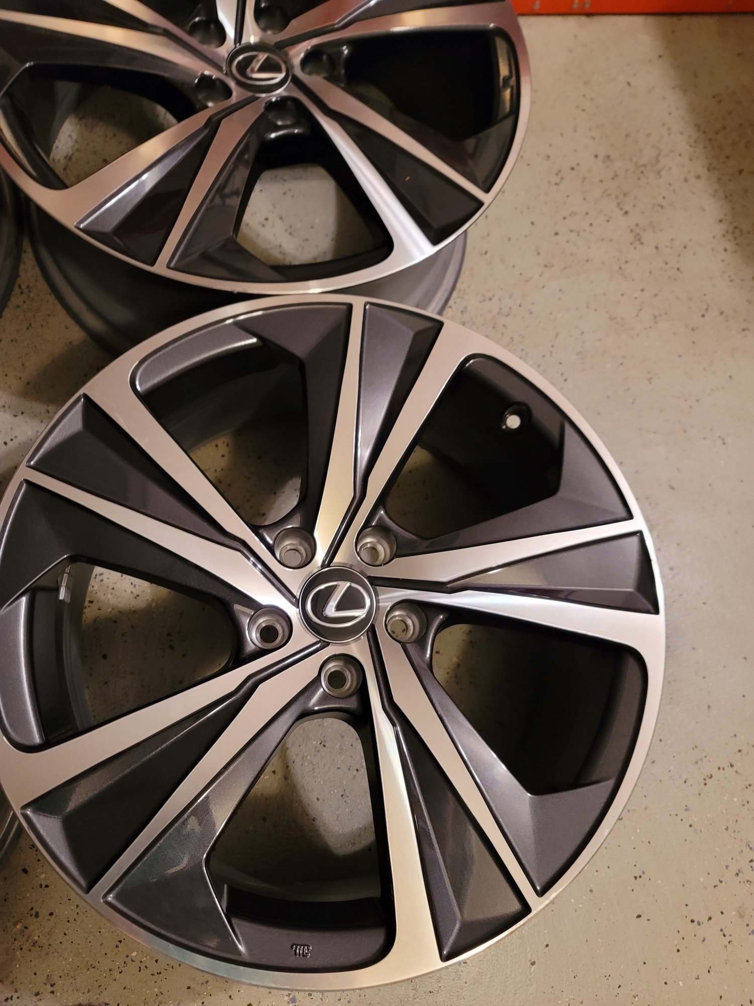 Wheels and Tires/Axles - Lexus RX350 Wheels 5th Gen 2023-26 - Used - 2023 to 2026 Lexus RX350 - 2023 to 2026 Lexus RX400h - 2023 to 2026 Lexus RX450h - Johns Creek, GA 30022, United States