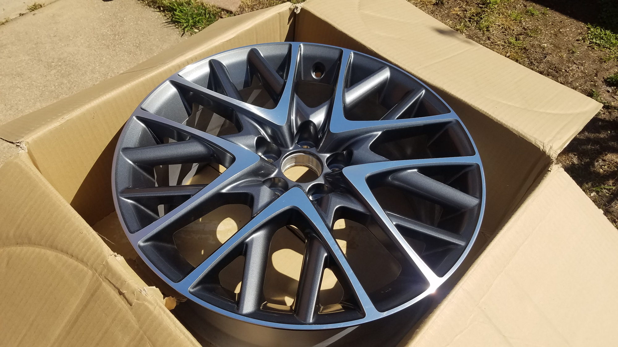 Wheels and Tires/Axles - OEM 19" Lexus RC 350 F Sport wheels, take-offs from new car - Used - 2015 to 2019 Lexus RC350 - Dfw, TX 75019, United States