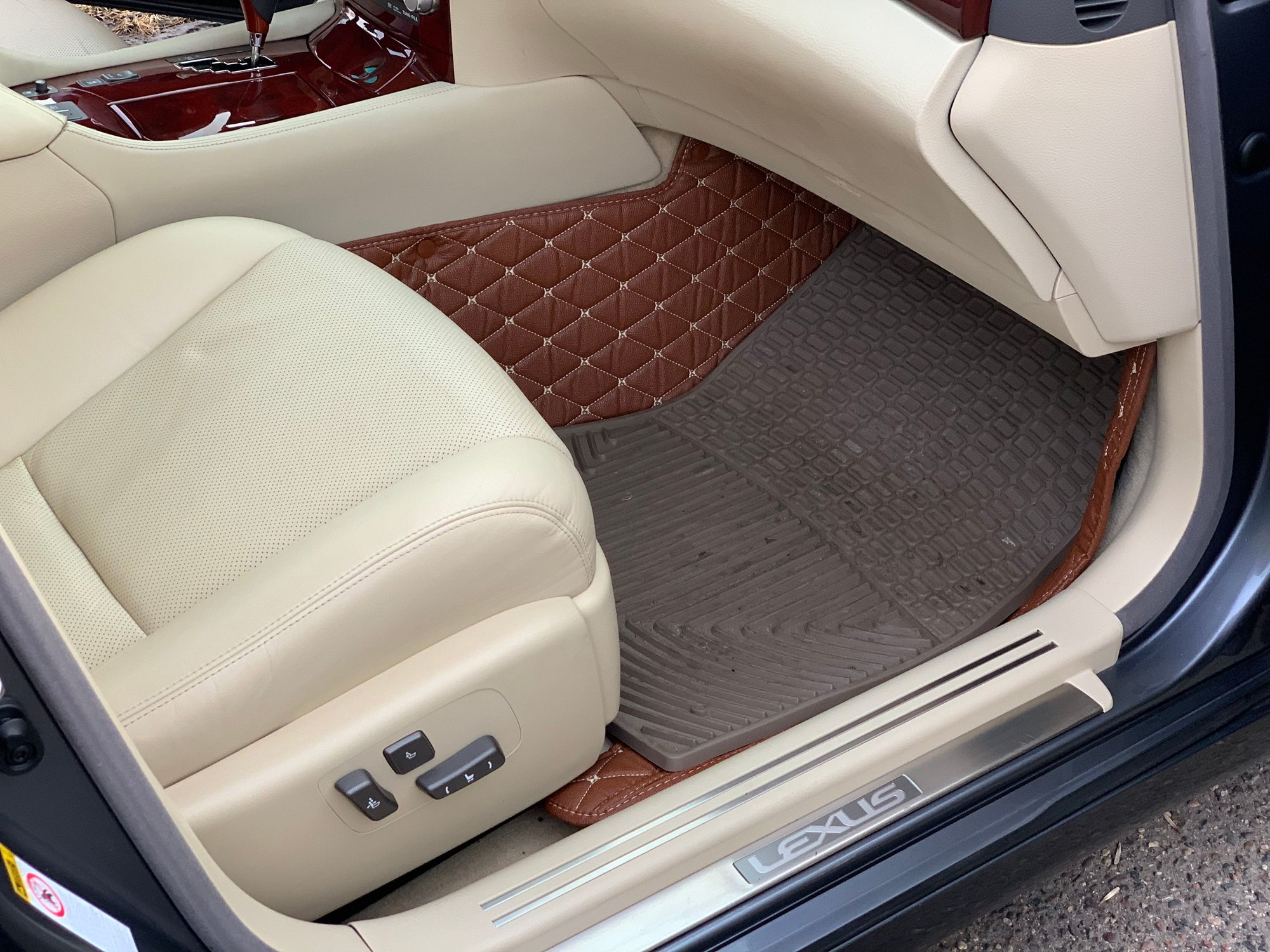 Diamond Car Mats (Tan w/ Tan Stitching) : r/LS430