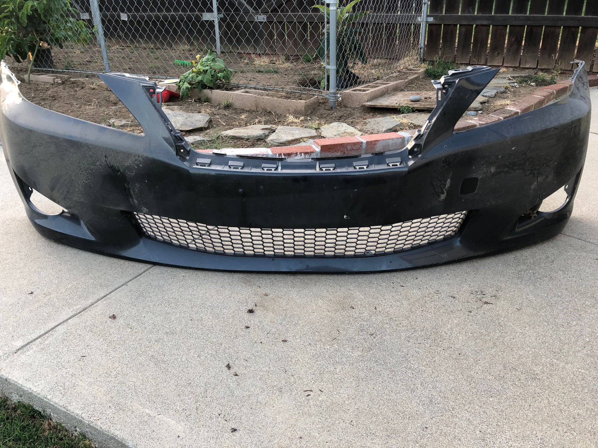 Exterior Body Parts - 2011-2013 front Bumper & 2009-2010 Front Bumper - Used - 2009 to 2010 Lexus IS250 - 2009 to 2010 Lexus IS350 - West Covina, CA 91791, United States