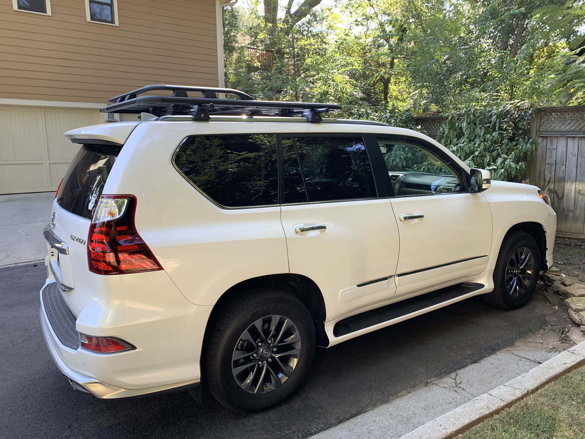 Thule roof rack best sale for lexus gx 460