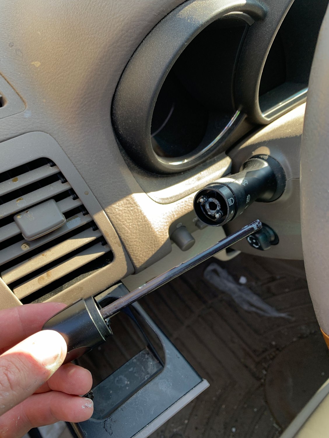 Broken dimmer switch on turn signal handle ClubLexus Lexus Forum