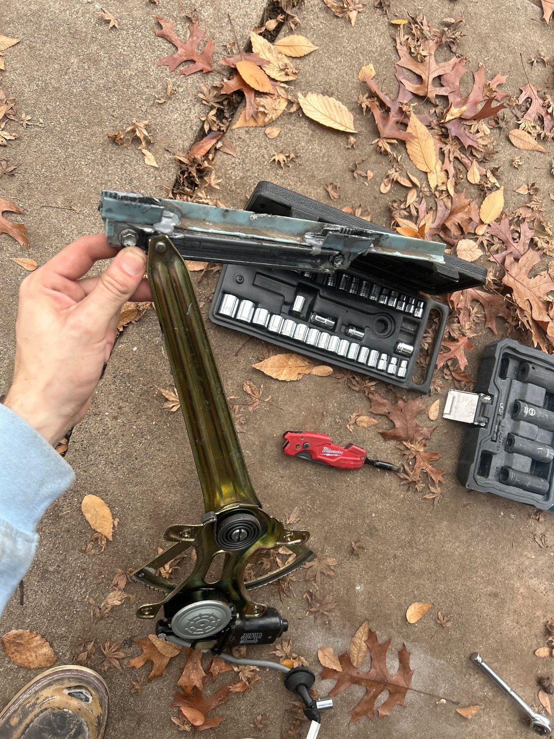 I�m so confused!! I�m trying to find a window track replacement but not a single one is the same as mine. It�s like mine has an extra piece on the top (the part that grabs the window). The window tracks that I see online look like they bolt to the window but mine has 3 sections that just grab onto the window and was held on by a black puddy substance. Did the guys I get this car from Jerry rig the window? 