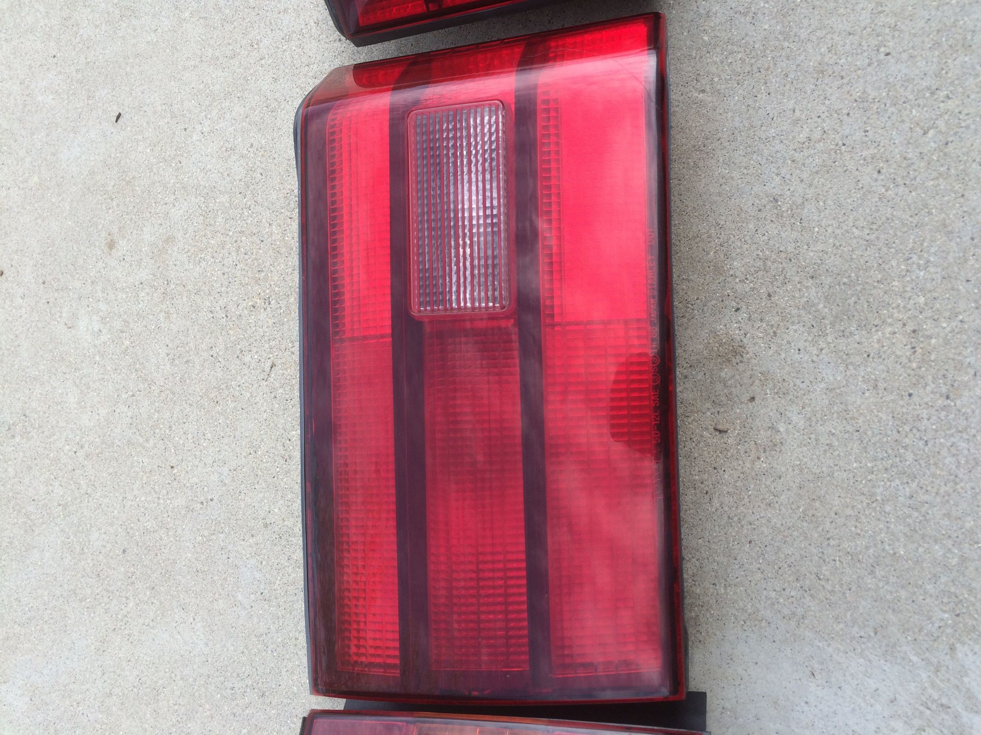 Exterior Body Parts - 1990 Lexus LS400 Tail Lights-Great working condition. - Used - 1990 to 1994 Lexus LS400 - Los Angeles, CA 90048, United States