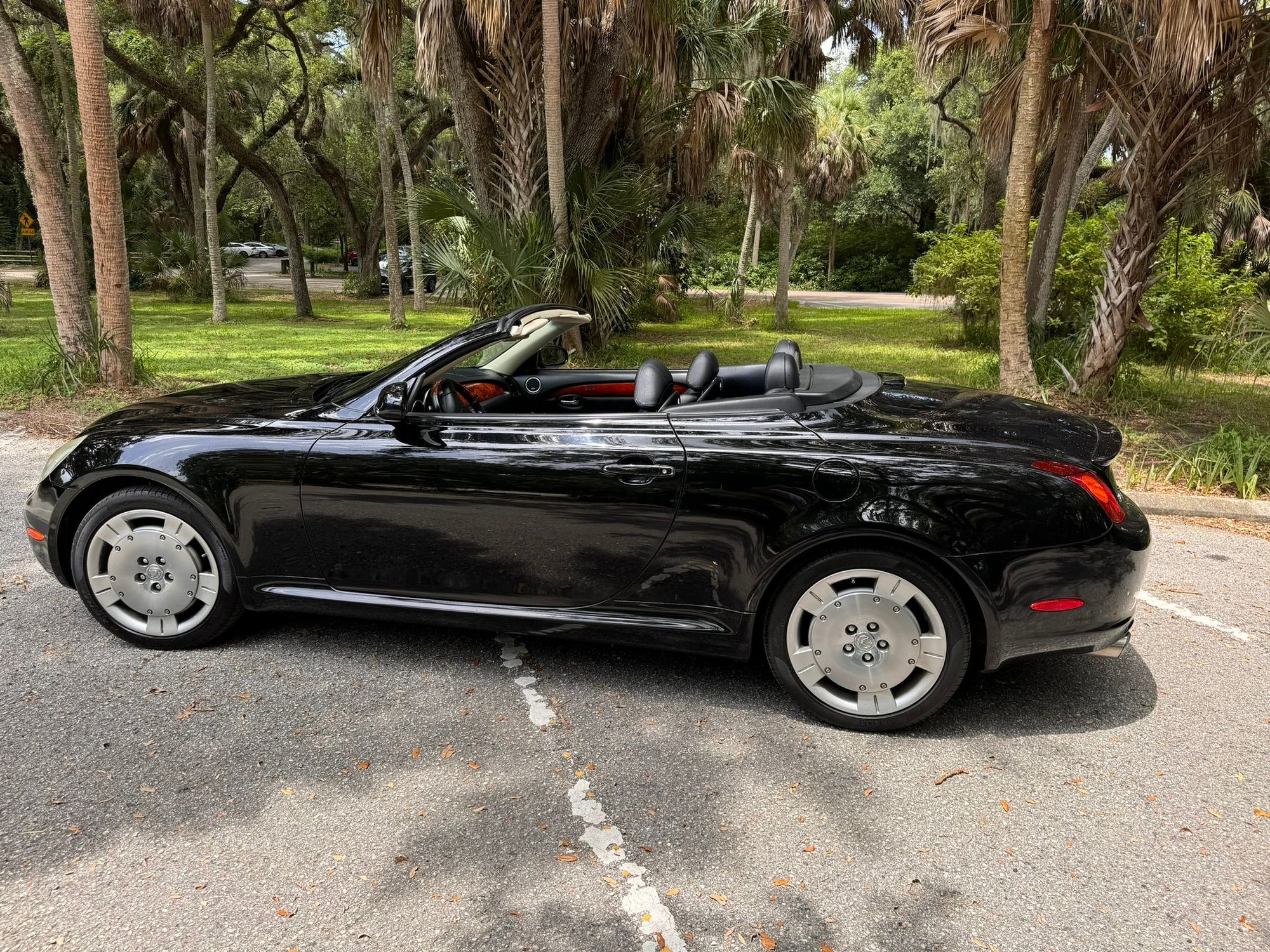 2005 Lexus SC430 - 2005 SC430 Florida car - Used - VIN JTHFN48Y850070235 - 102,000 Miles - 8 cyl - Automatic - Convertible - Black - Clearwater, FL 33763, United States