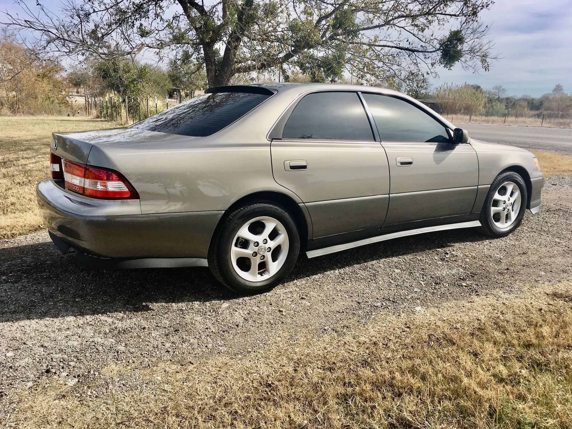 Looking for Lip/Side Kit for 00 ES300 ClubLexus Lexus Forum Discussion