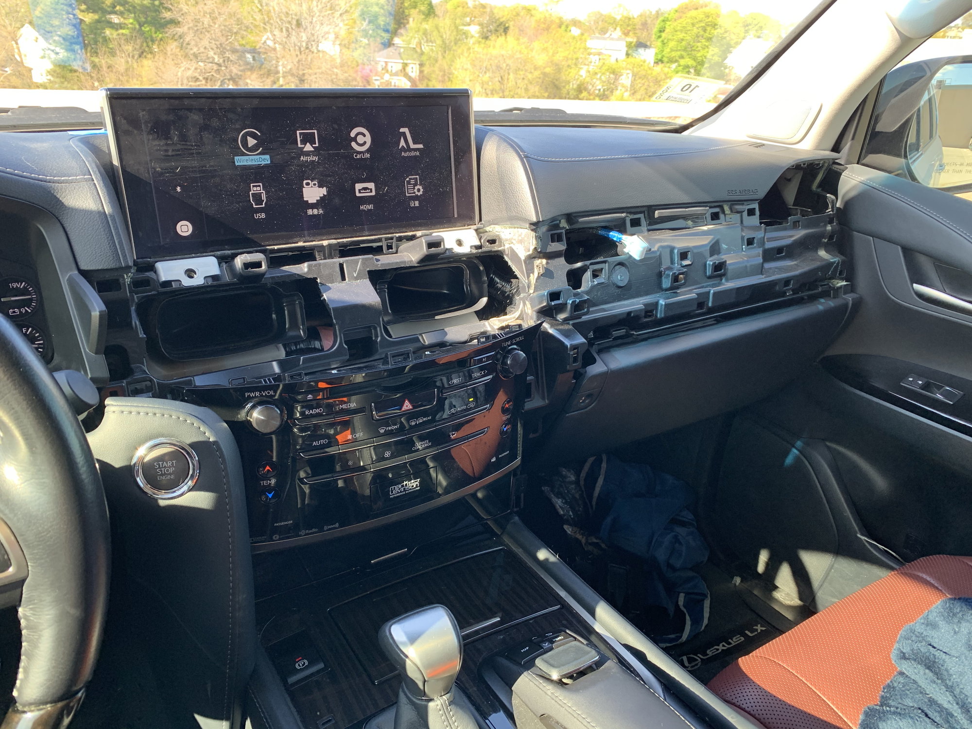 Carplay lexus lx 570