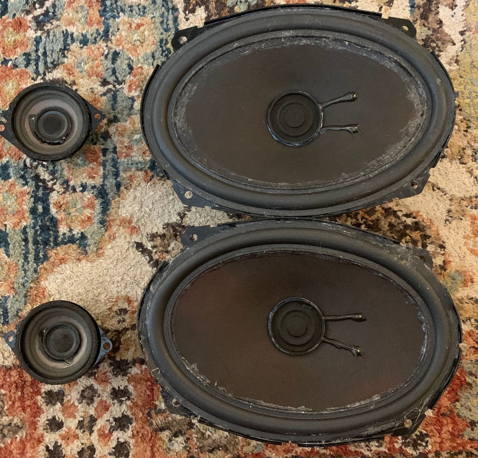 SC430 all Mark Levinson speakers except for Sub & tweeters ClubLexus