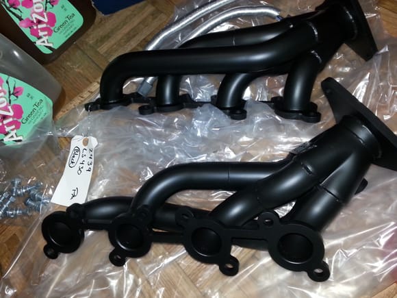 Ppe headers with black ceramic coating