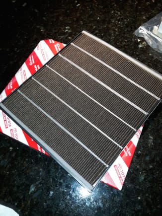 The OEM Cabin  filter offers best fit and seal within the plastic filter tray.