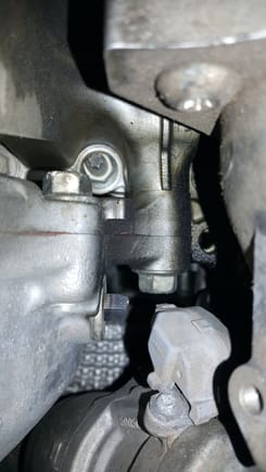 I cut an allen bit to fit in the fill plug for the front diff.  I didn't feel like messing with that ground / electrical connector that was in the way.
