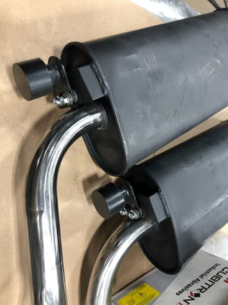Exhaust Vibtation Dampers mounted in similar fashion to LS460  muffler mounting configuration.