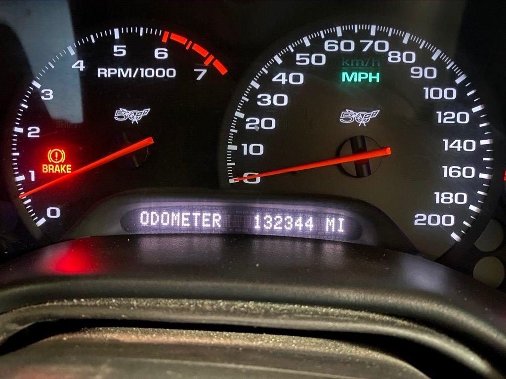 00_vette_odometer_34fde34d782d4f4e3f23a8b5ebc42a474b0b6774.jpeg