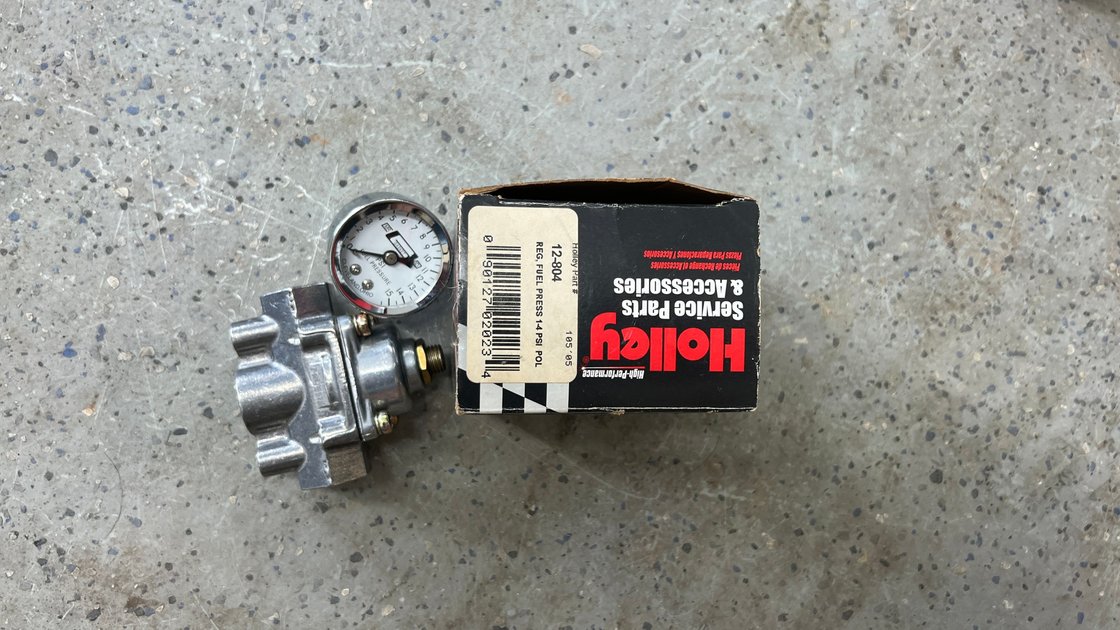 FS (For Sale) Holley Fuel Pressure Regulator with Gauge CorvetteForum