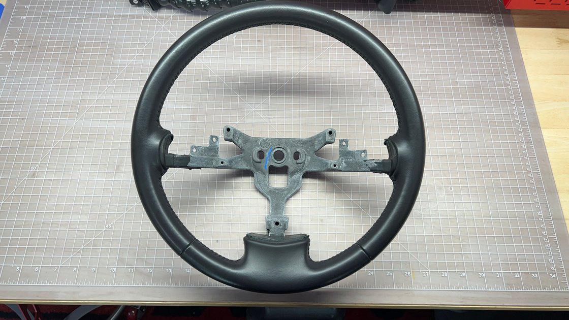FS (For Sale) Nearly Perfect C6 Steering Wheel Core CorvetteForum