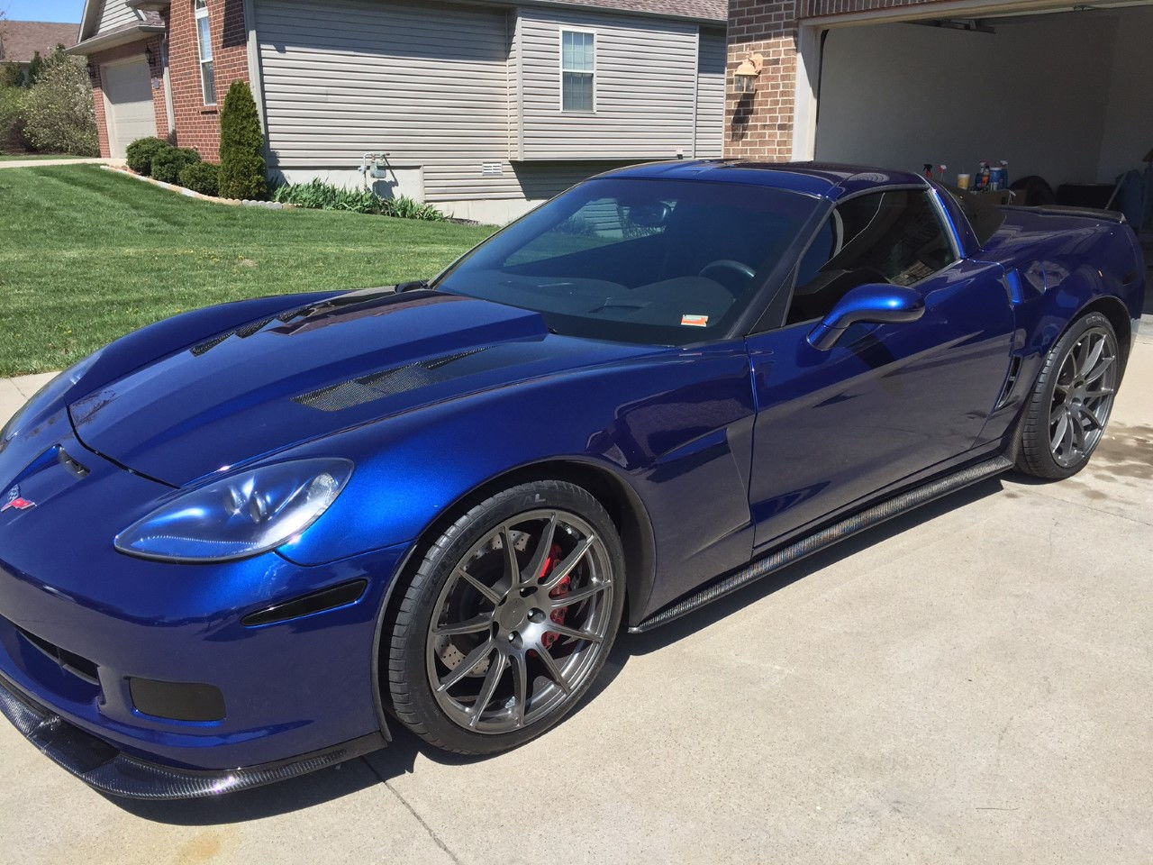 Show us your custom hoods on your C6 - CorvetteForum - Chevrolet