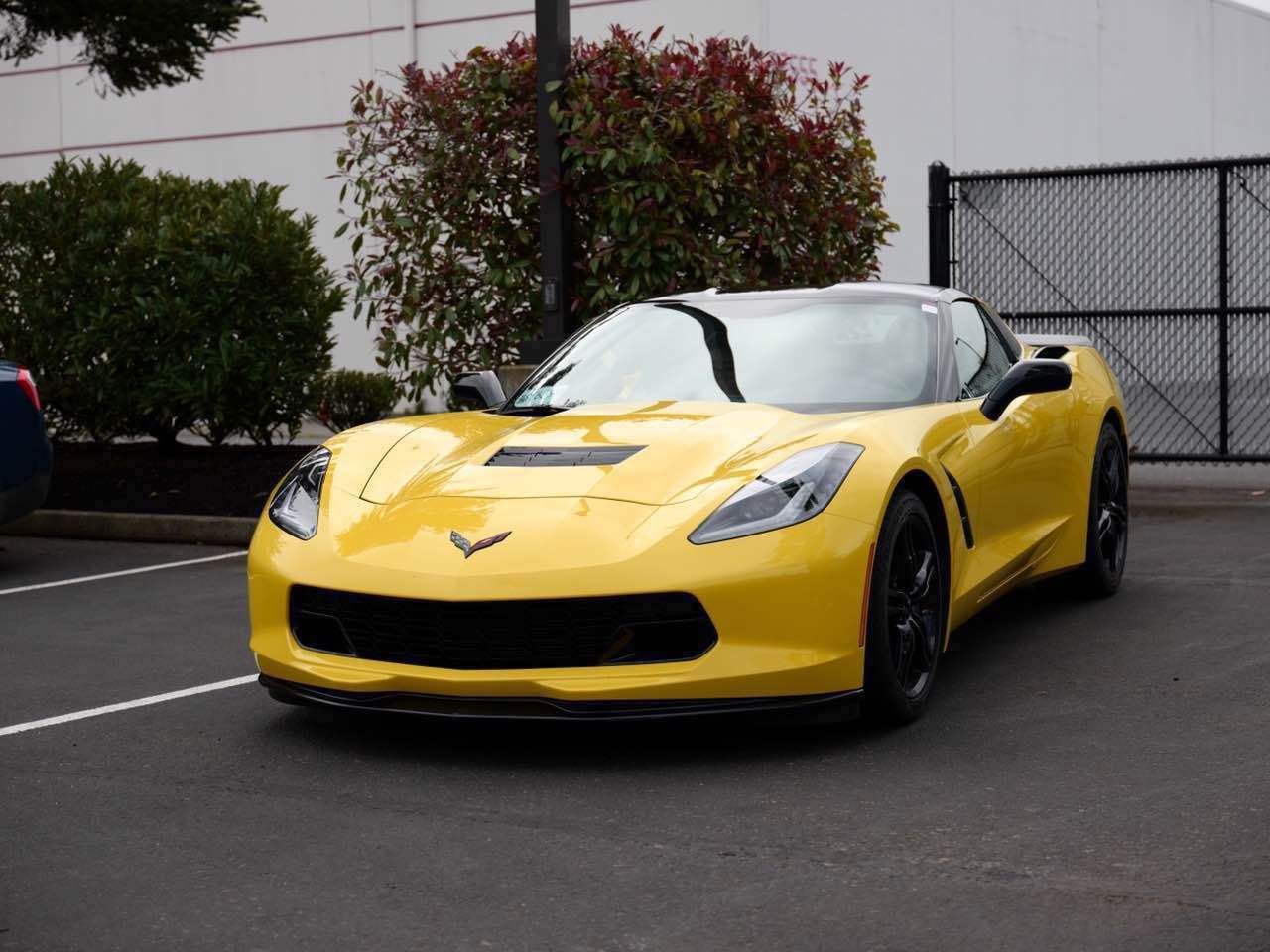 Bohemia yellow corvette. Bohemia yellow corvette. Chevrolet corvette 5 желтая. Chevrolet corvette z06 yellow. корвет желтый 2019.