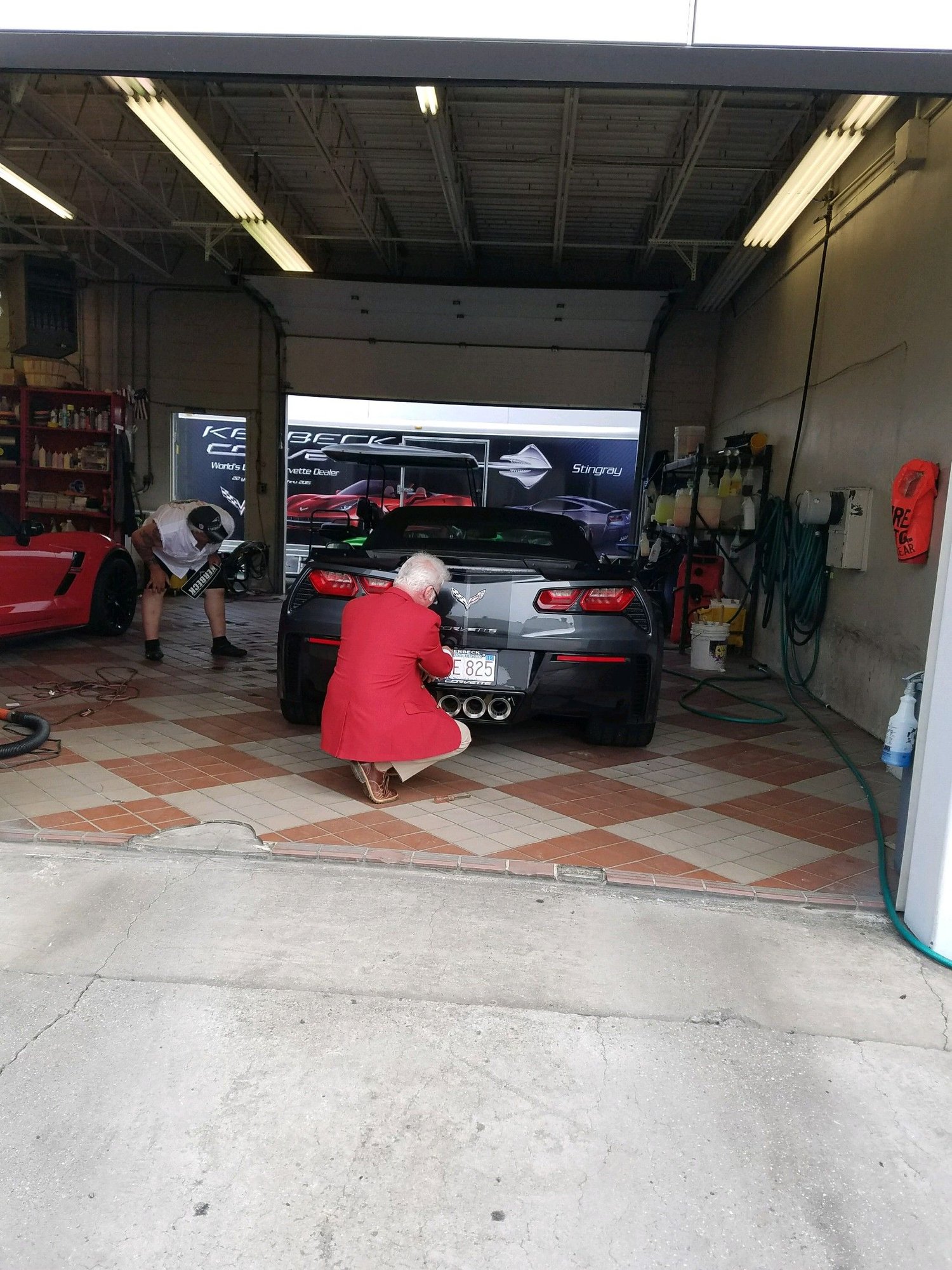 Largest Corvette Dealership - v4ri1se