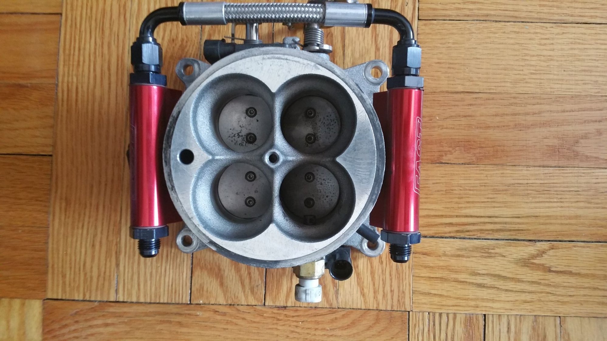 FAST Fuel Injection 1100 CFM EZEFI 30227KIT 30226k + fuel pump