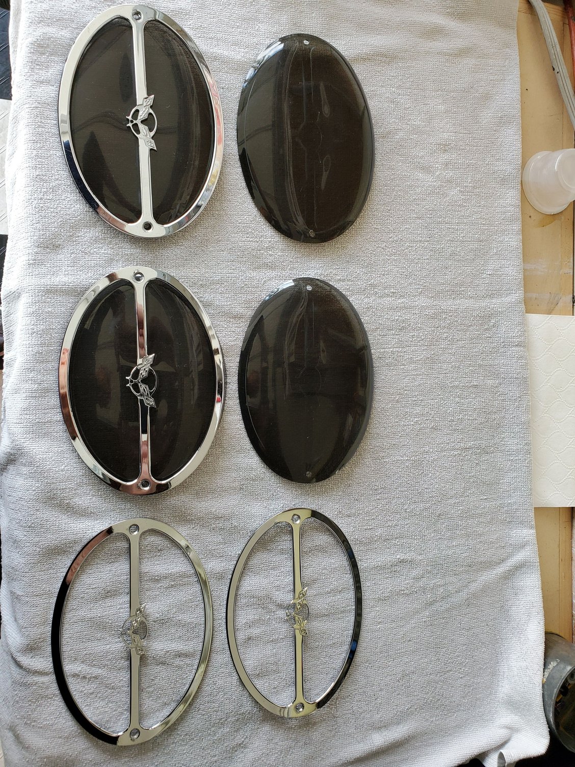 chrome light bezels on Fs For Sale Black Out C5 Rear Lights With Chrome Bezel Single Cup Holder Corvetteforum Chevrolet Corvette Forum Discussion