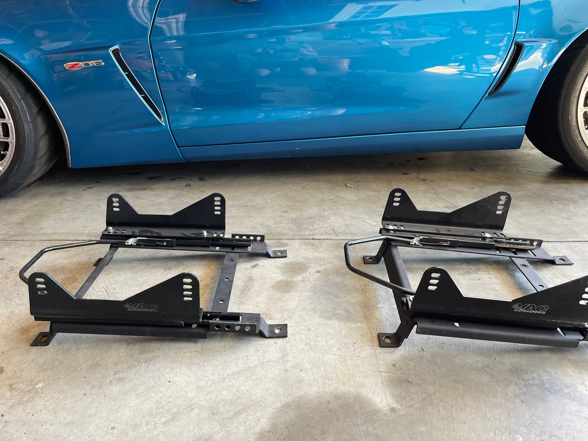 FS (For Sale) C6 race seat mounts with recaro sliders CorvetteForum