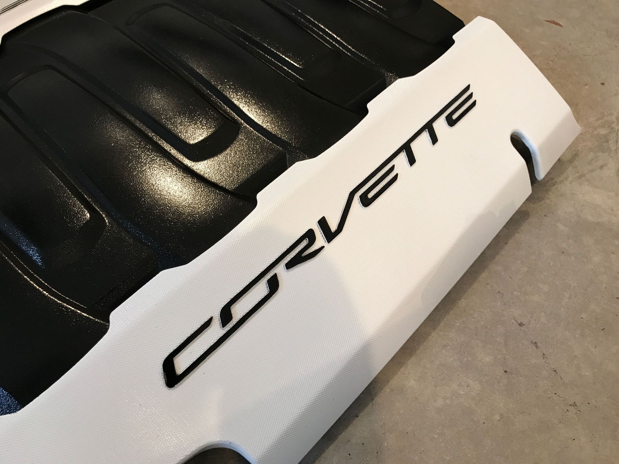 FS (For Sale) C7 Z51 Painted Plenum (Carbon Flash) and Fuel Rail covers