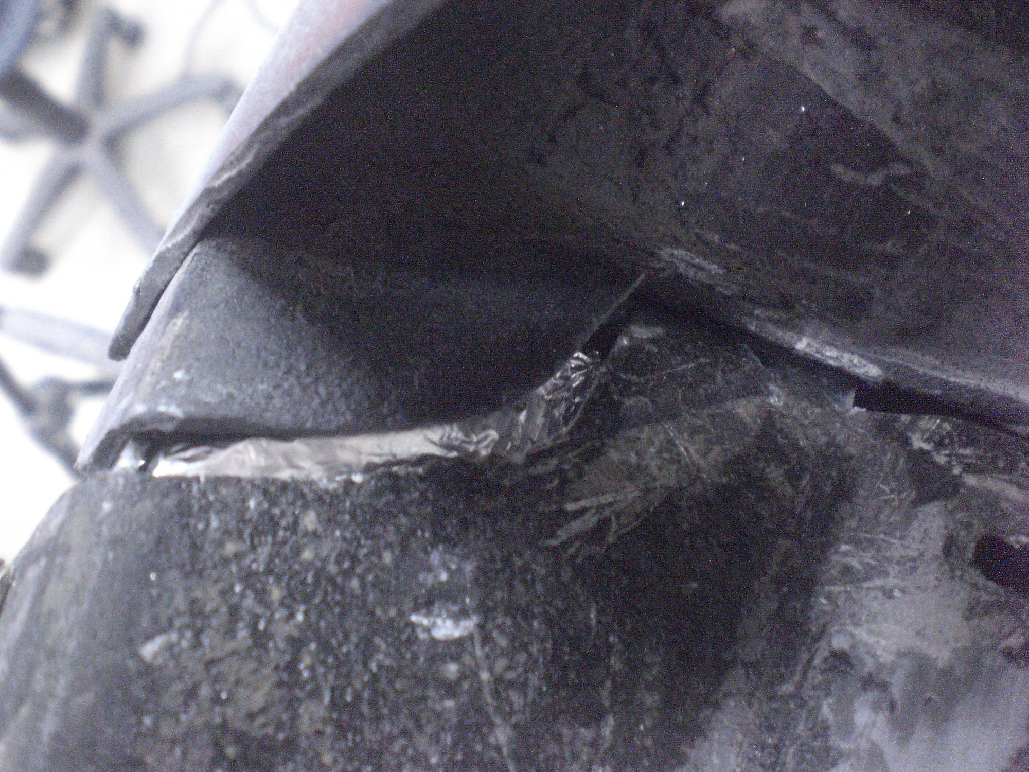 Foil was wedged under the gap between the fixed and cut support pieces as backing for the application of VPA