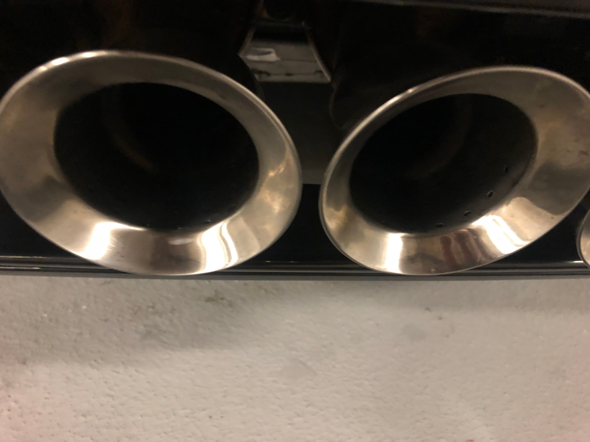 CLEANING EXHAUST TIPS  EAGLE ONE NEVER DULL METAL POLISH 