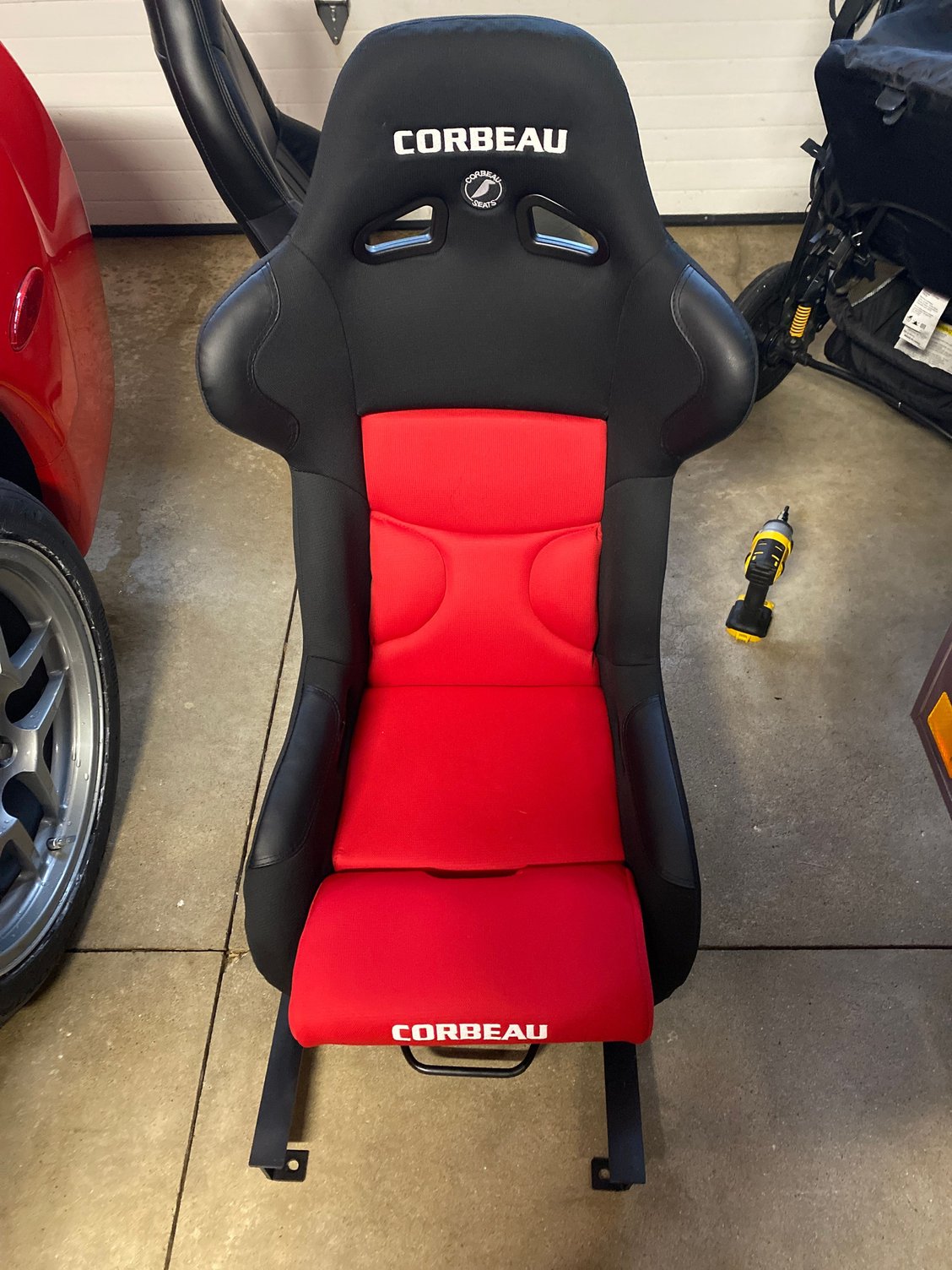 FS (For Sale) Corbeau FX1 Pro seats w/C5 mounting bases CorvetteForum