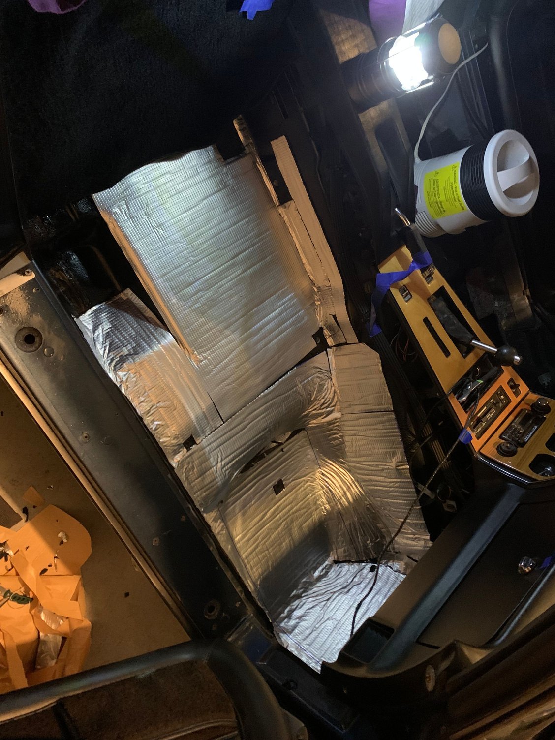 Sound/heat insulation 