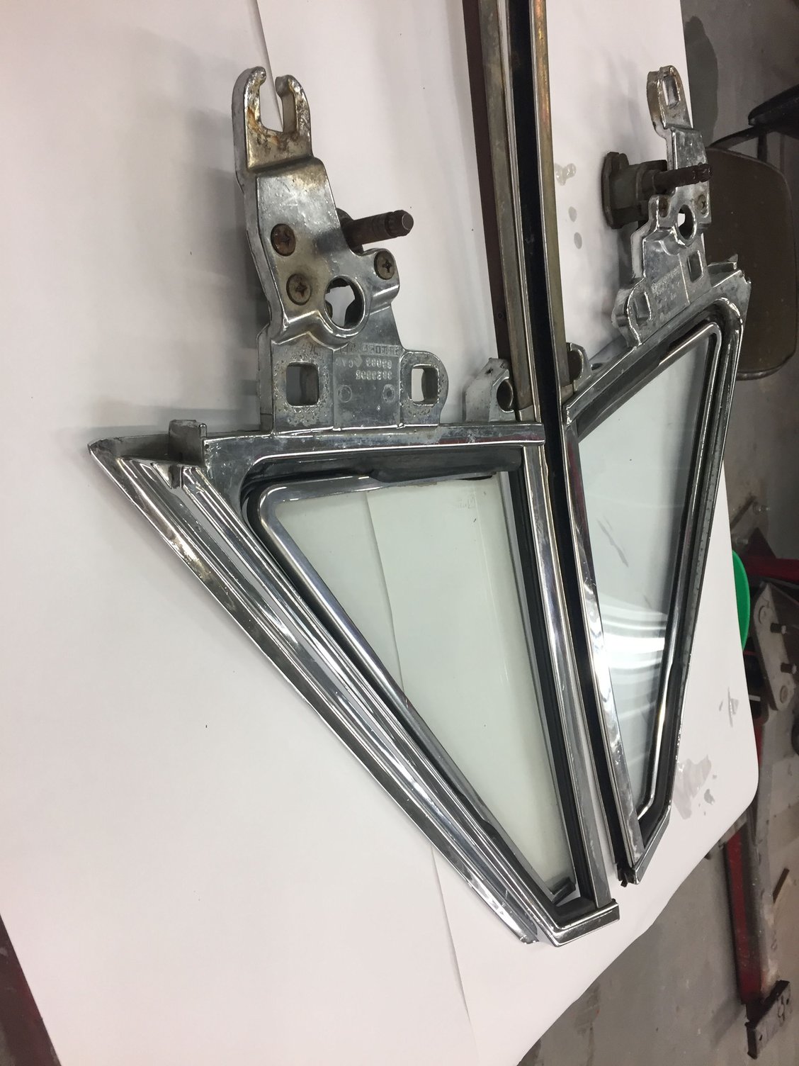 FS (For Sale) 6467 convertible vent windows assemblies CorvetteForum