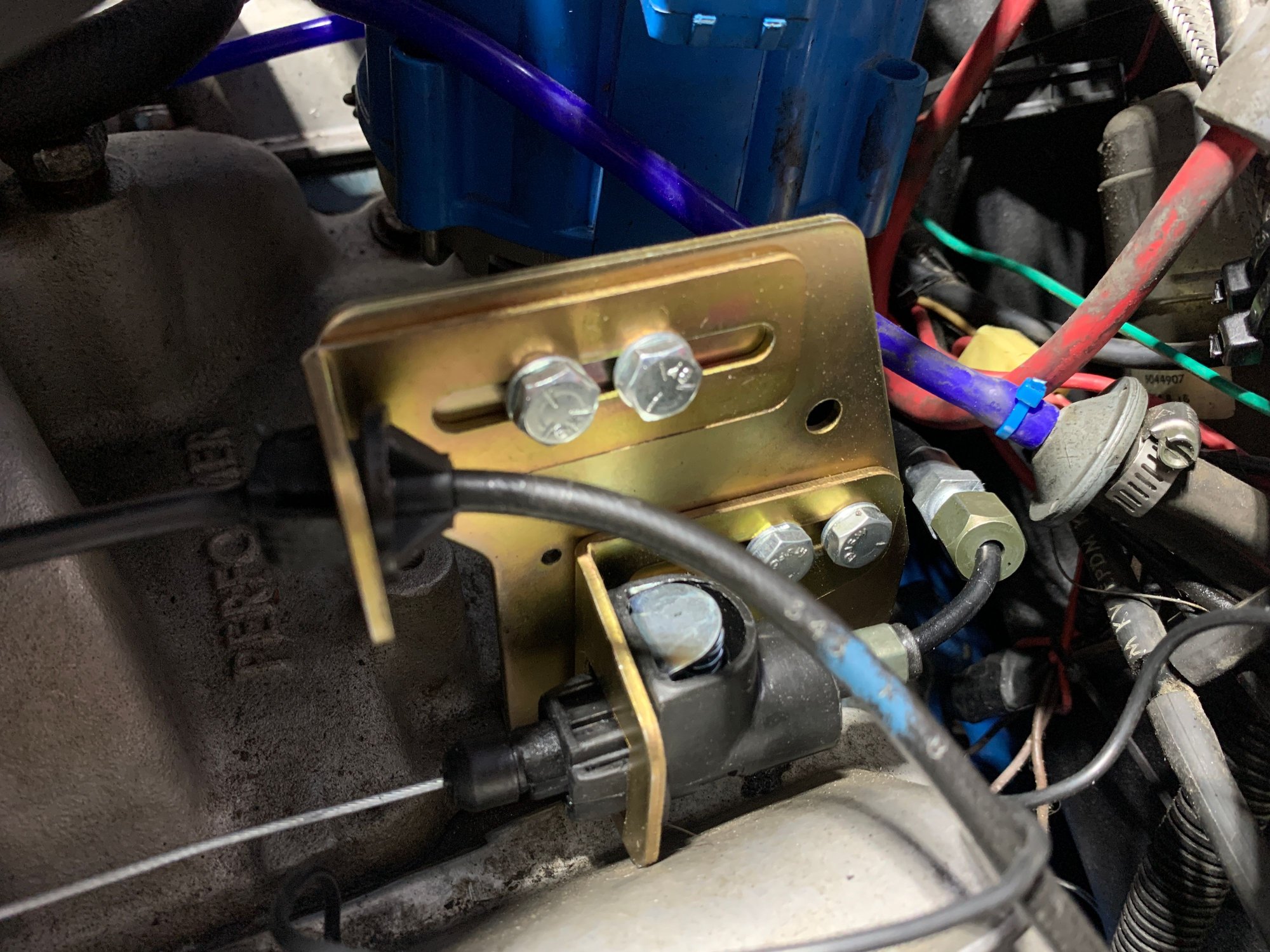 200R4 TV Cable Bracket for Edelbrock Performer CorvetteForum