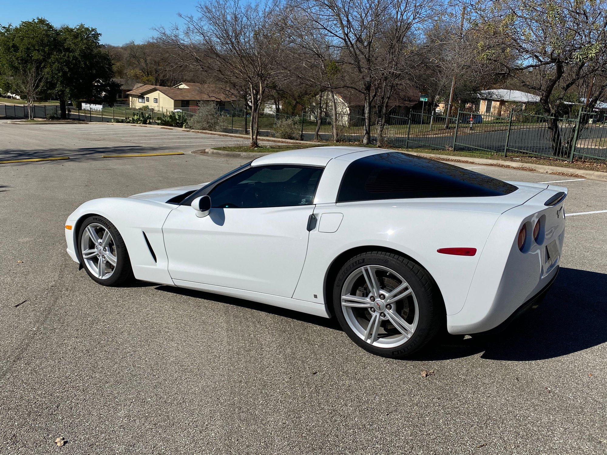 FS (For Sale) 2009 Base, Manual, 1LT, White, $19,500 Austin TX