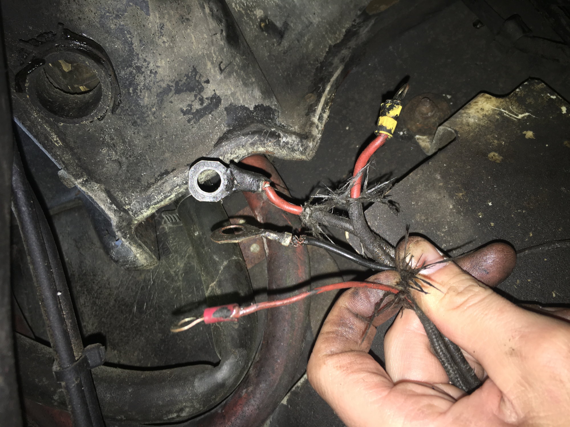 How many wires go on a starter?