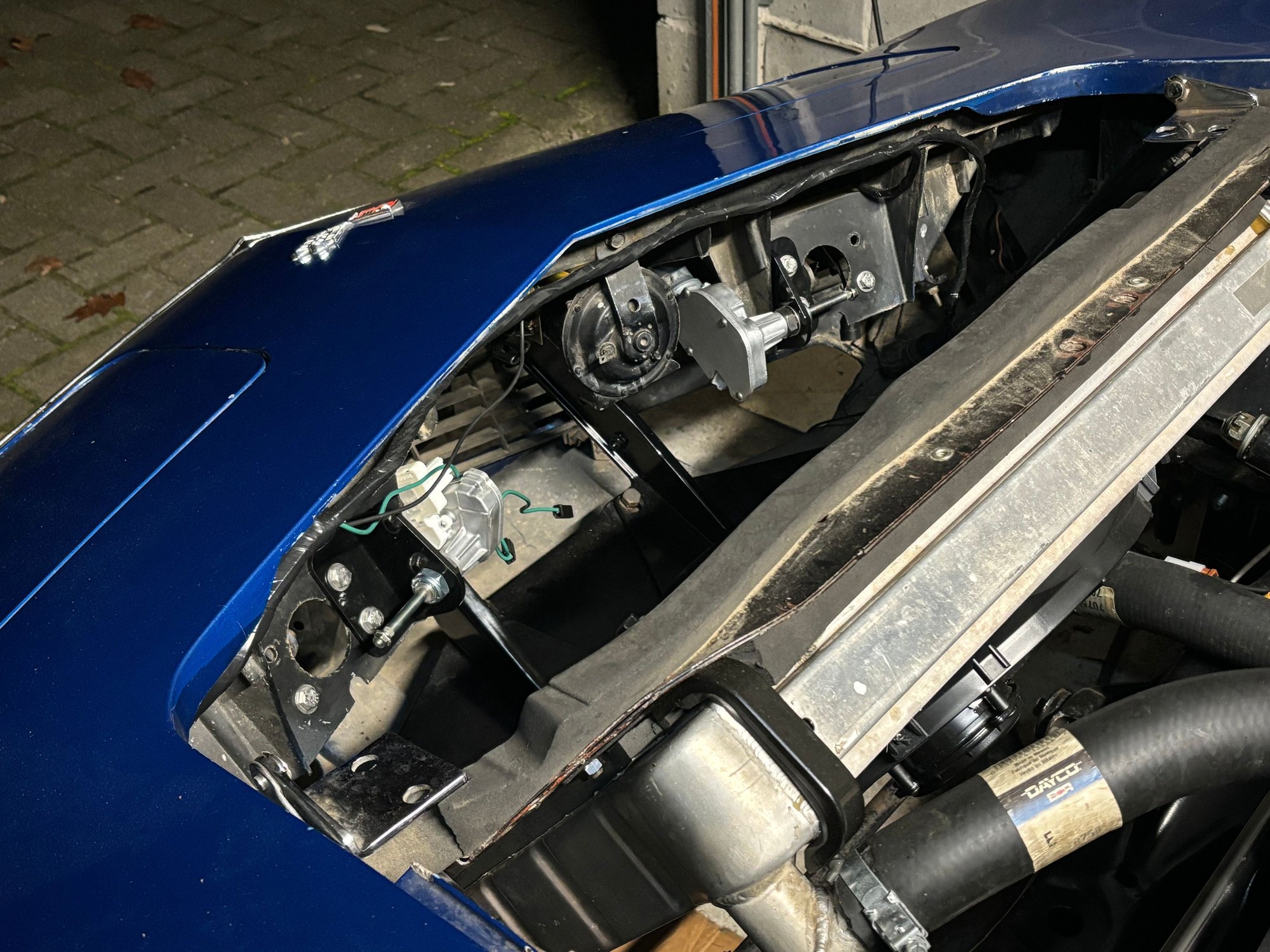 Motors installed.  The rest is for another day.  It�s getting late. 